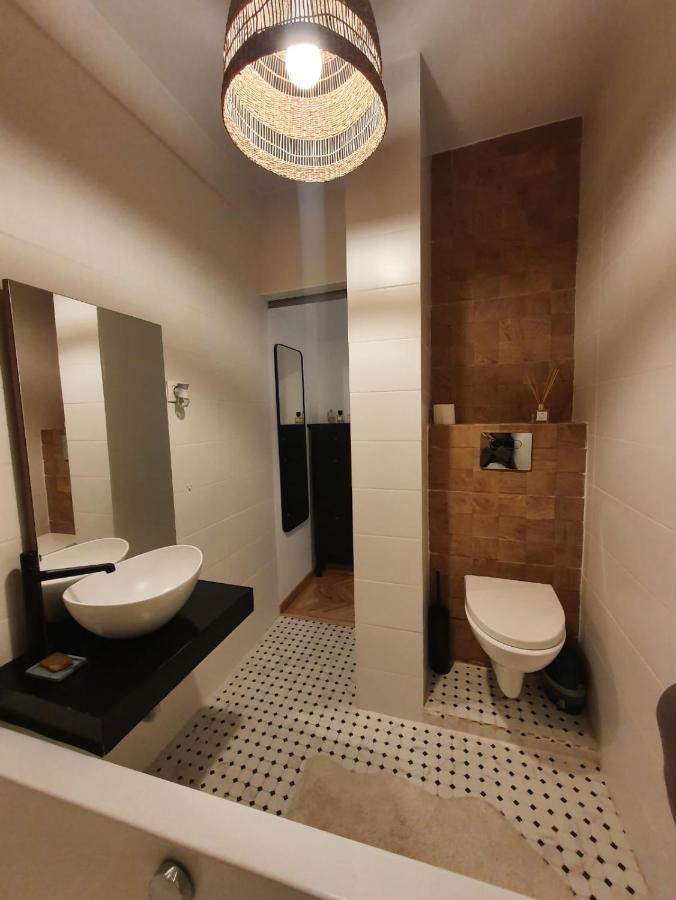 Spacious And Quiet 1Br Apartment In Floreasca Bukarest Exterior foto